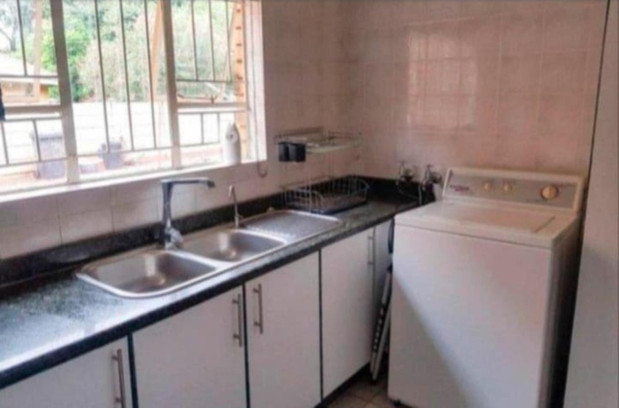 5 Bedroom Property for Sale in Mmabatho Unit 6 North West
